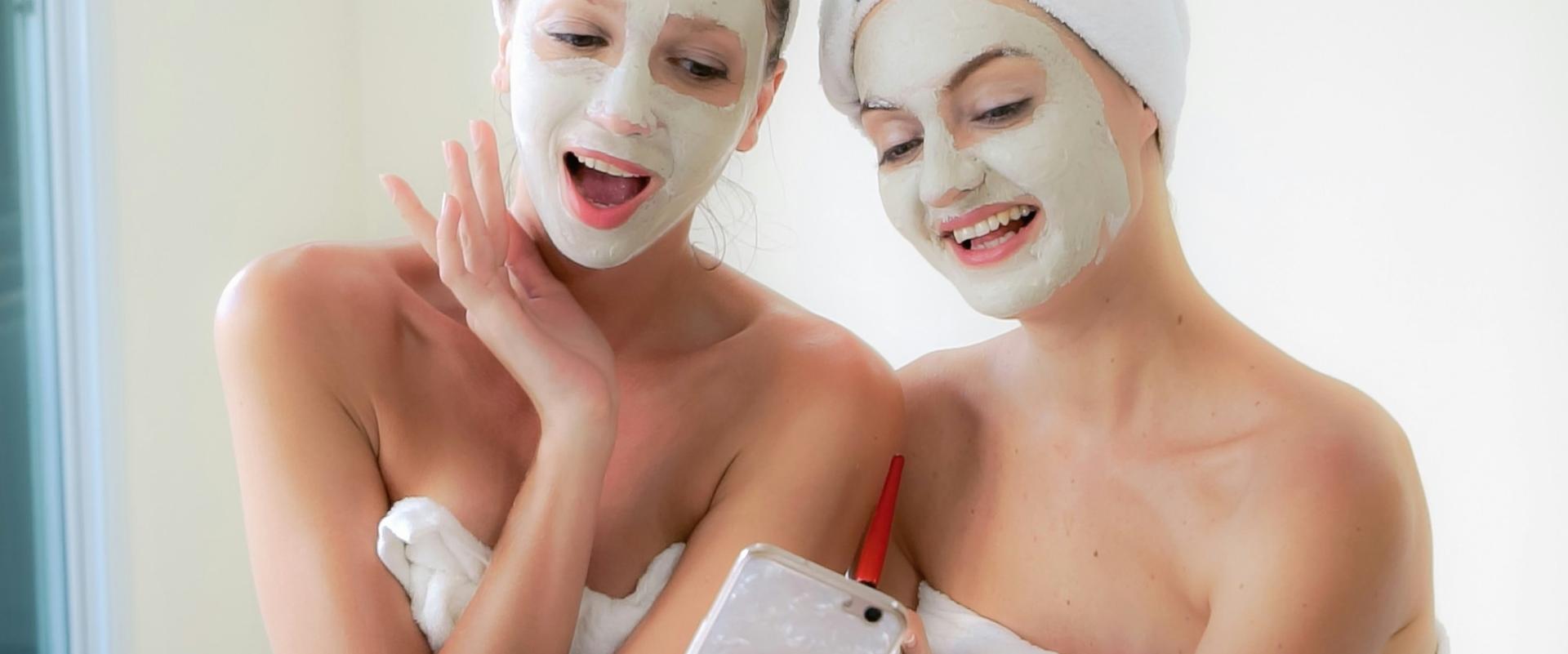 Wiralowe kosmetyki zmieniają rynek beauty. Od TikToka po Amazon - kto dziś kształtuje trendy?